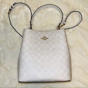 Coach Signature Town Bucket Bag